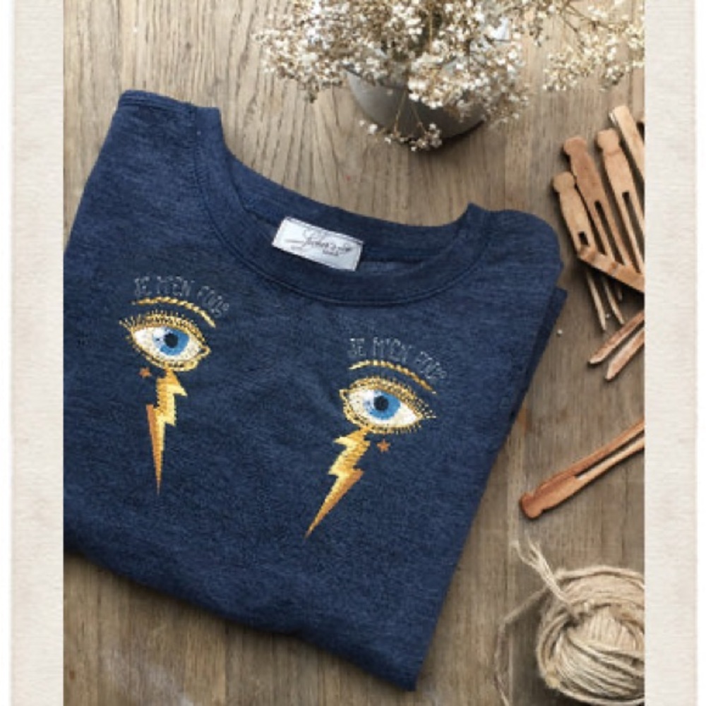 Je M’en Fous sweater (I don’t care) embroidered , BNWOT